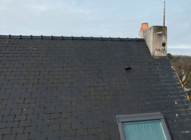 Inspection et recherche de fuite sur toiture par drone - Flores Renov - Morbihan - Bretagne - réparation et entretien de toiture, zinguerie - www.floresrenov.fr